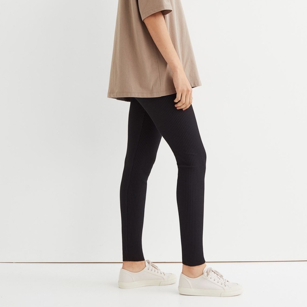 Brand New H&M Ribbed Black Leggings